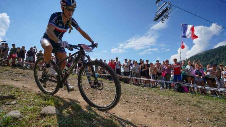 Frenchwoman Pauline Ferrand-Prévot crowned world champion, Loana Lecomte 4th in Les Gets