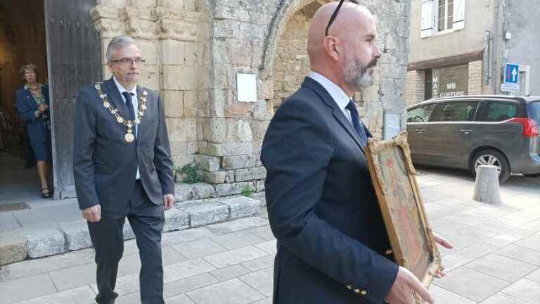 IN PICTURES – The faithful celebrate the adventurer from Dordogne who became king on the other side of the world