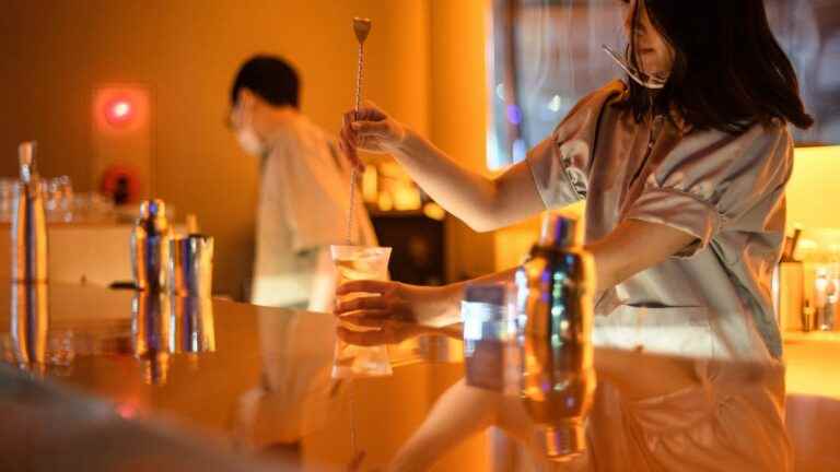 In Japan, a contest to encourage young people to drink alcohol