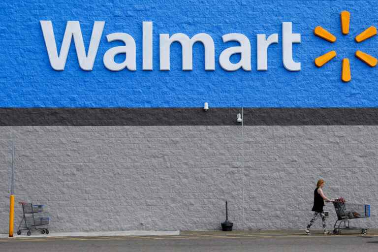 Invalidation of Roe v.  wave |  Walmart adds abortion to its healthcare coverage