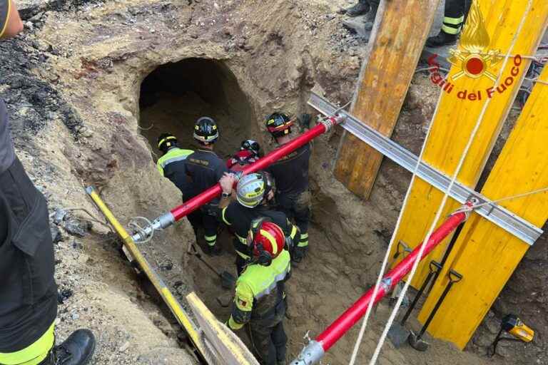 Italy |  Suspected thief buried in Rome tunnel