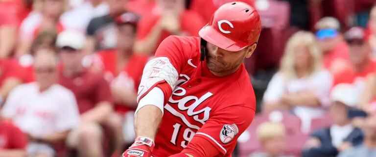 Joey Votto sets Canadian record in major league baseball