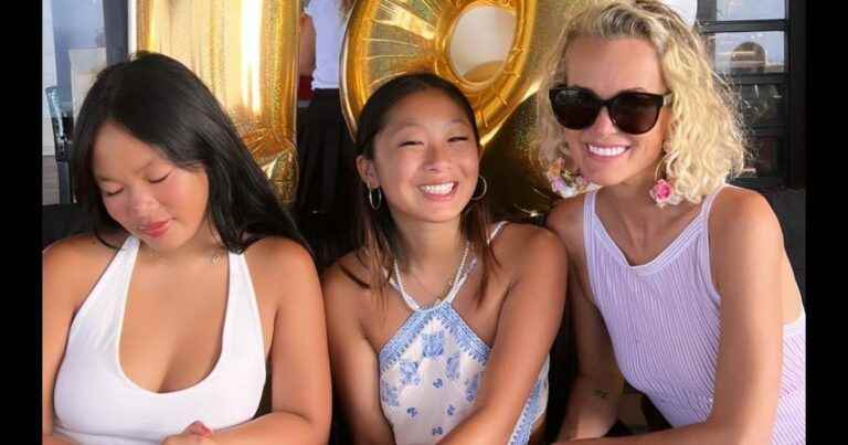 Joy and Jade Hallyday on vacation in Saint-Barth with another girl from, supporting photos