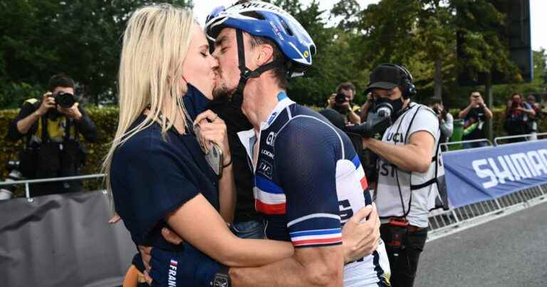 Julian Alaphilippe and Marion Rousse: New photo of their little Nino, adorable blond who has grown up!