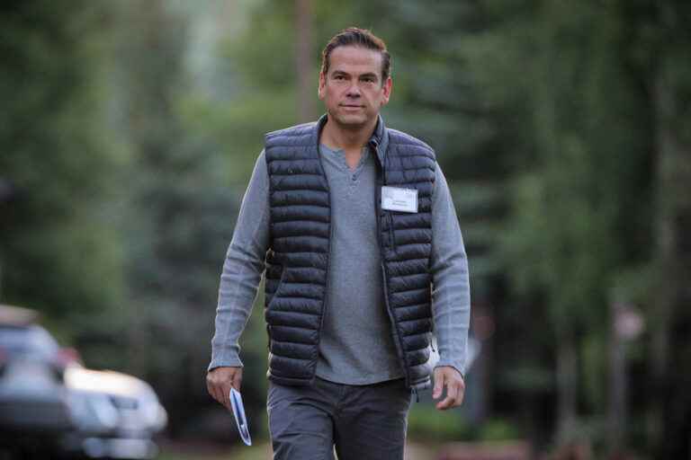 Lachlan Murdoch sues small Australian news site for libel