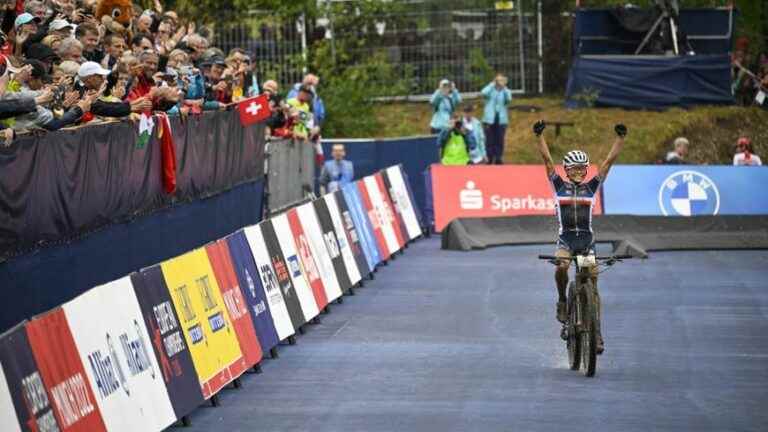 Loana Lecomte European cross-country champion ahead of Pauline Ferrand-Prévot