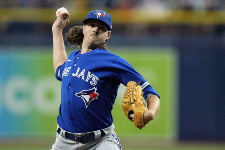 MLB |  Kevin Gausman allows just one hit in Blue Jays win