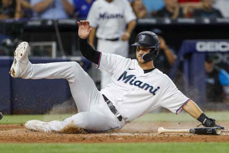 Marlins |  Charles Leblanc hits a single, steals a base and scores a run in a win