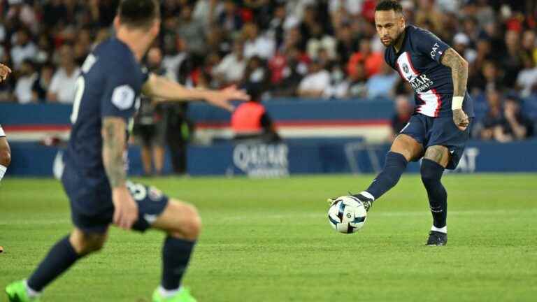 Mbappé opens the scoring just after kick-off!  Follow the clash between the last two champions of France