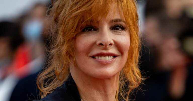 Mylène Farmer: Slapped by a good sister, her strange and rare revelations