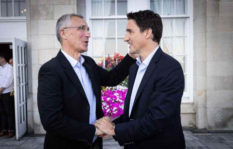 NATO Secretary General visits the Canadian Arctic with Justin Trudeau