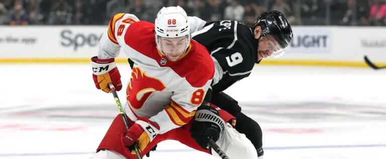 NHL: Andrew Mangiapane avoids arbitration