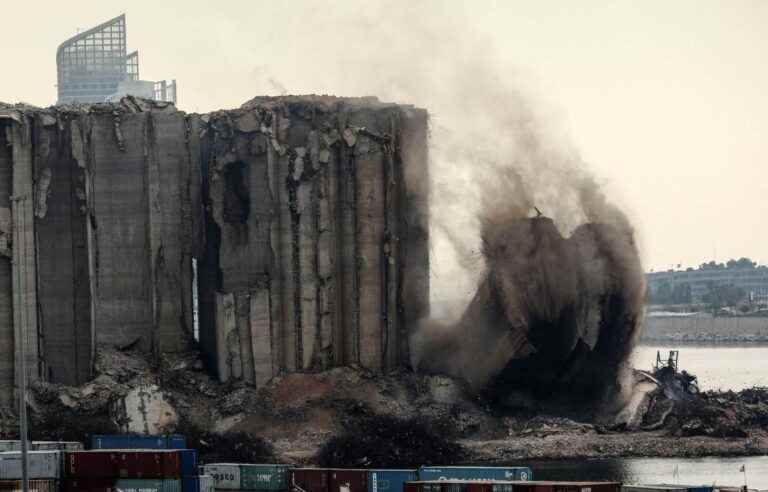 new collapse in the silos of the port of Beirut, two years after the explosion