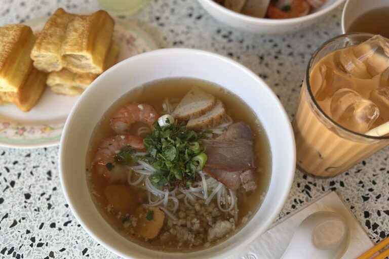 Opening |  Ketiw: Cambodian specialties on the go