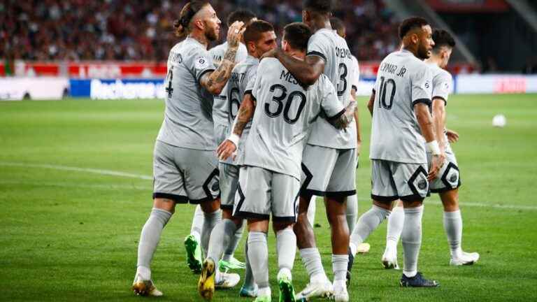 PSG easily wins 7 goals to 1 against Lille