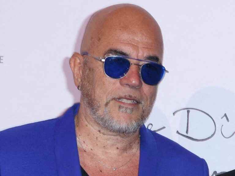 Pascal Obispo pays a moving tribute to Daniel Lévi and evokes his strange presentiment