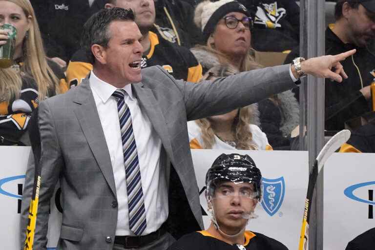 Pittsburgh Penguins |  Head coach Mike Sullivan agrees to contract extension