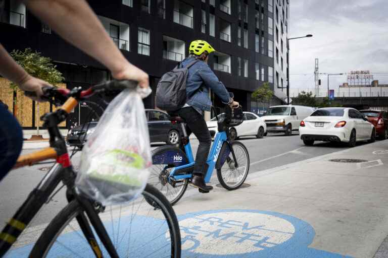 Place for readers |  How to promote coexistence between motorists and cyclists?