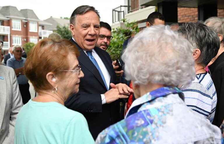 Political parties offer the moon to older voters in Quebec