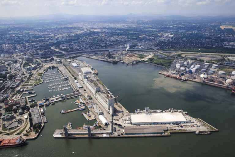 Port of Quebec |  Longshore workers give themselves a strike mandate