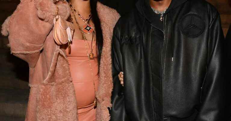 Rihanna divine in a mini skirt with her darling A$AP Rocky: remarkable outing for lovers in New York