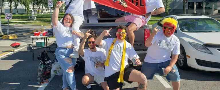 Rouge et Or supporters reconnect with the tailgate