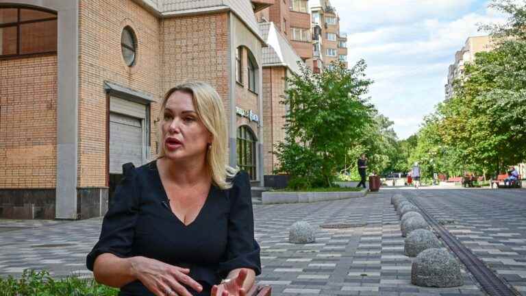 Russian journalist Marina Ovsyannikova announces that she is the subject of a criminal investigation for “false” aimed at discrediting the army