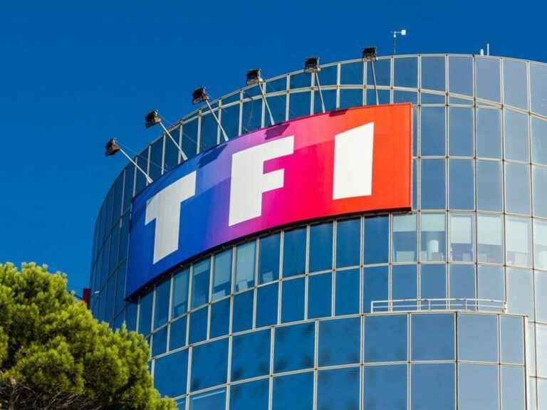 SHOCK!  One of the most emblematic hosts of TF1 slams the door… to go to France 2!