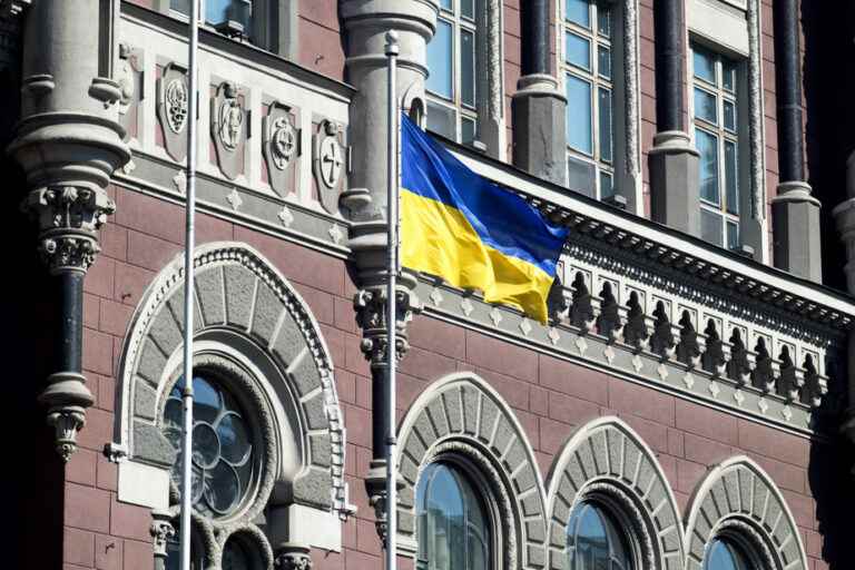 S&P and Fitch |  Ukraine one notch from default