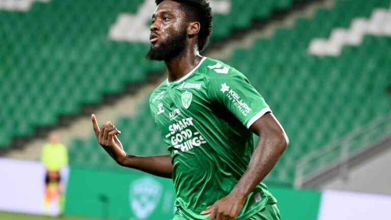 Saint-Etienne finally takes off by crushing Bastia