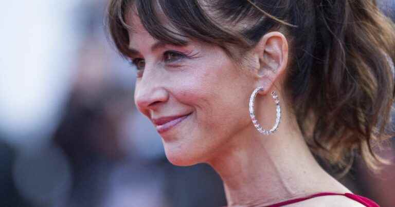 Sophie Marceau: First photo of her daughter Juliette unveiled, at 20 the pretty blonde has the charming look of her mother!