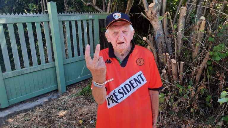 Summer series: Venant Sochon, 91, ardent supporter of Stade Lavallois footballers