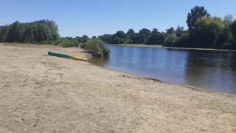 Swimming prohibited on Ile-Bouchard due to the lack of lifeguards