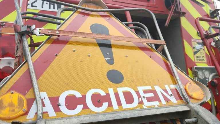 The A16 cut in both directions after an accident between Flixecourt and Abbeville