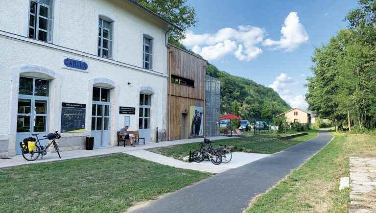 The Robert Doisneau station in Carlux, in Périgord Noir