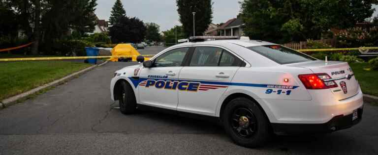 The baby born in a vehicle in La Prairie has died