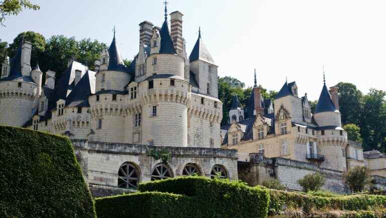 The castles of the Loire and Sleeping Beauty