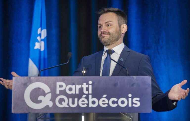 The former solidarity candidate in the Assumption Raphaël Fiévez was recruited as a volunteer by the Parti Québécois.