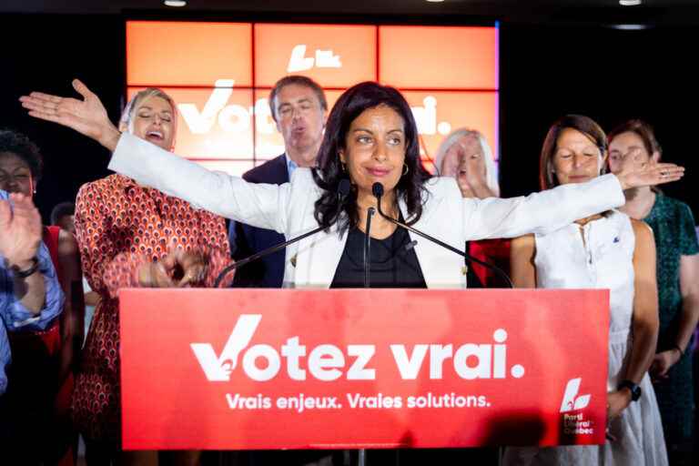 “The madam, she has a plan!  “answers Anglade to Legault