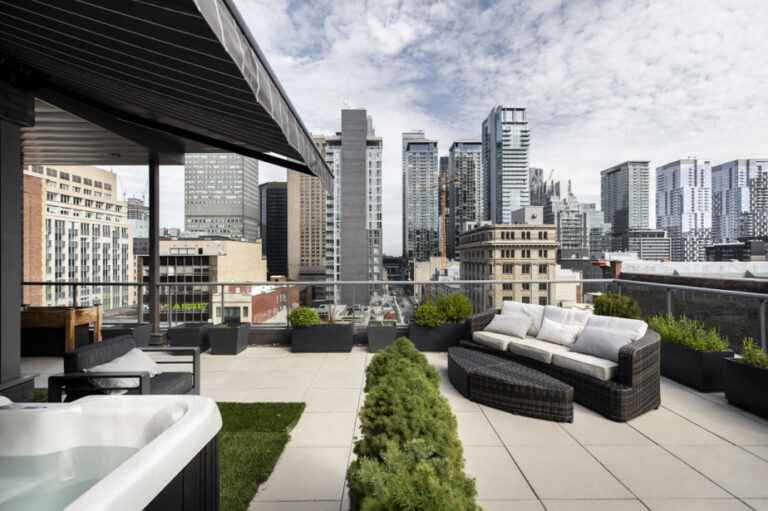 The owner’s tour |  Two spacious private terraces in the heart of downtown