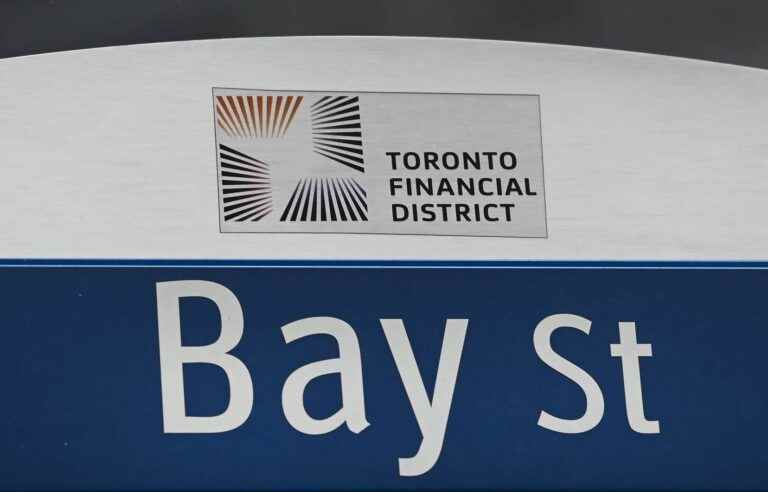 Toronto Stock Exchange closes higher