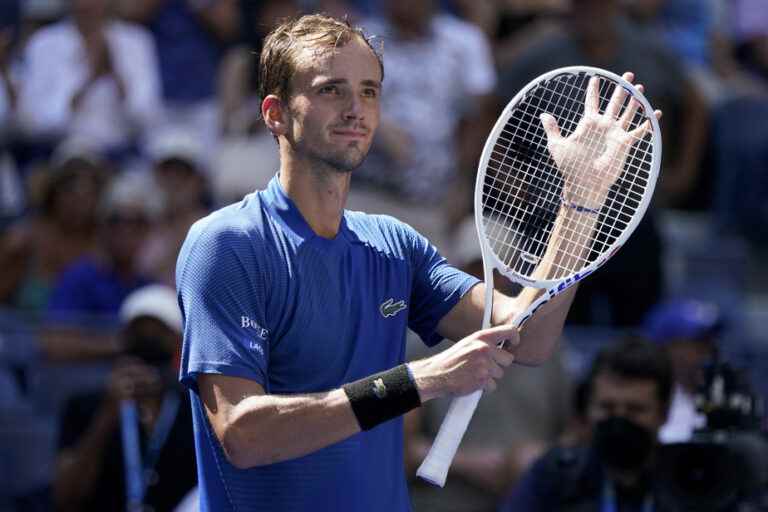 United States Open |  Medvedev advances to second round