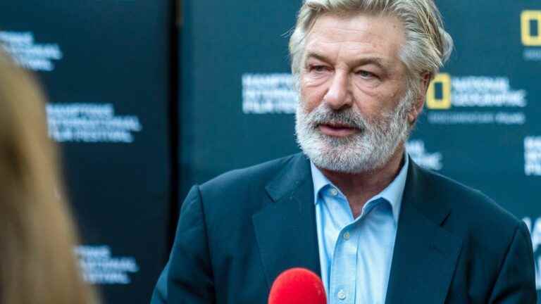 actor Alec Baldwin expects no one to be charged