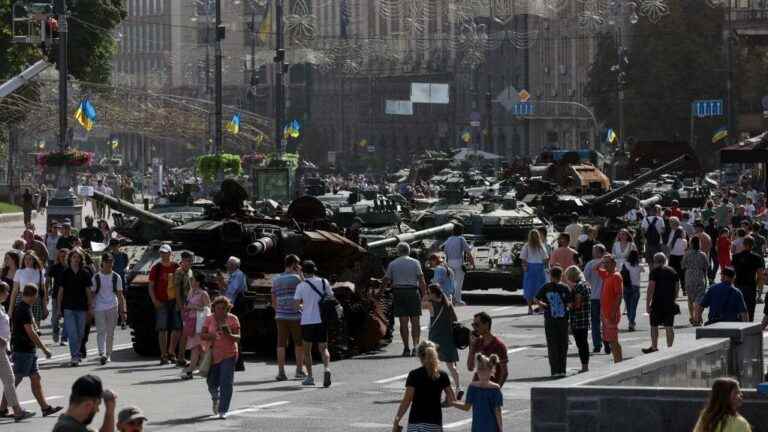 kyiv fears Russian strikes on civilian buildings on Independence Day