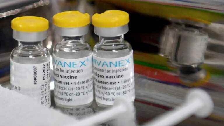 more than 100,000 doses of vaccine have been delivered to vaccination sites in France