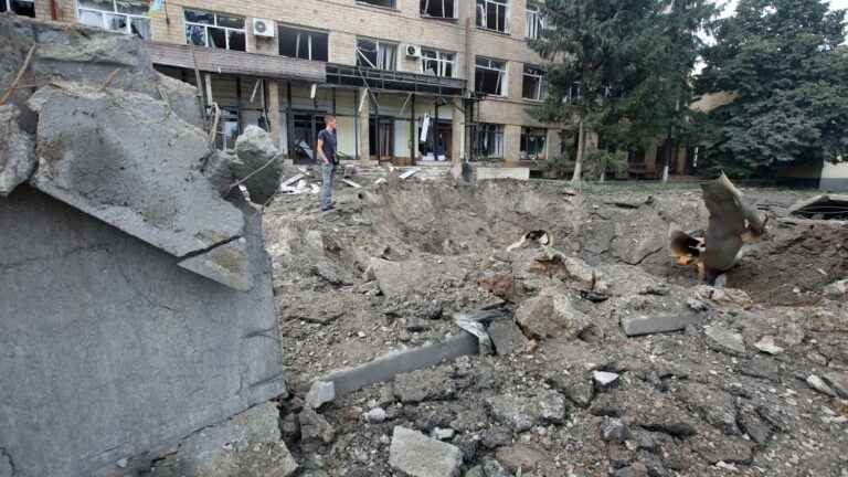 six dead and sixteen injured in a Russian strike on Kharkiv, the country’s second city