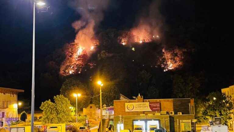 the Bois des Vouillants, on the heights of Fontaine, closed to the public after a fire