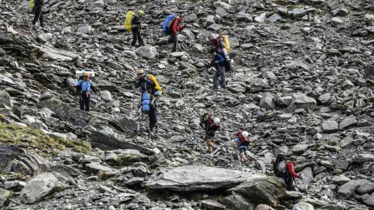 the Goûter and Tête Rousse refuges closed due to rockfall