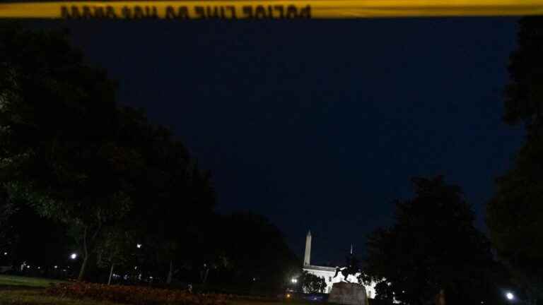 three people were struck dead in front of the White House