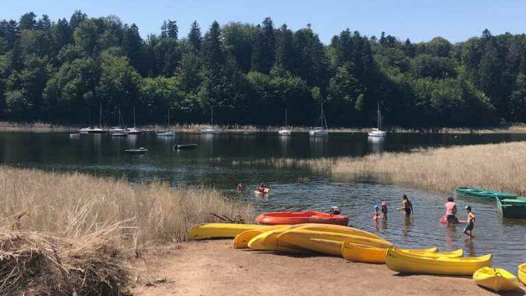 when bathers defy the ban at Pierre-Percée